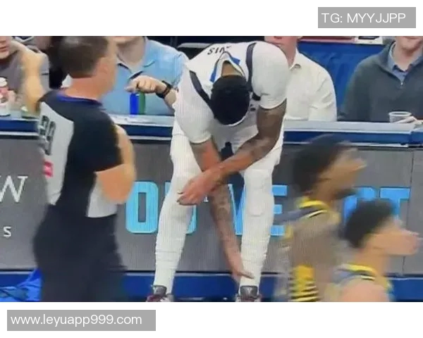 浓眉再遇伤病困扰首节小腿受伤退赛仅得4分4板表现受限