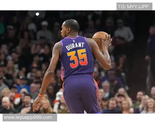 杜兰特谈球队表现:态度和能量令人满意但手感不佳影响发挥 杜兰特谈球队表现:态度和能量令人满意但手感不佳影响发挥