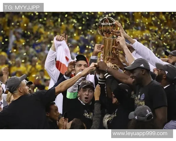 勇士王朝何时终结体育史上真正王朝的稀缺与辉煌回顾 勇士王朝何时终结体育史上真正王朝的稀缺与辉煌回顾